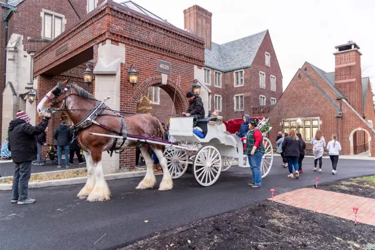 Old-Fashioned Christmas at Otterbein Sunset House